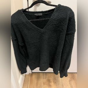 Sanctuary Women’s Plush Long Sleeve V-Neck Sweater